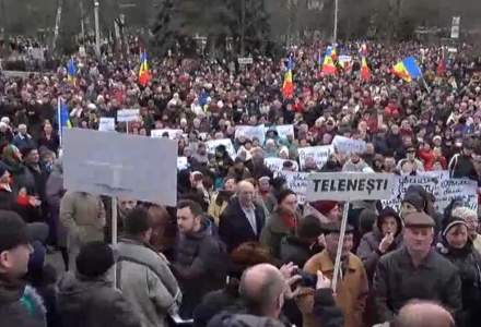 Miting la Chişinău: Participanţii au cerut demisia guvernului şi achitarea facturilor pentru lunile de iarnă