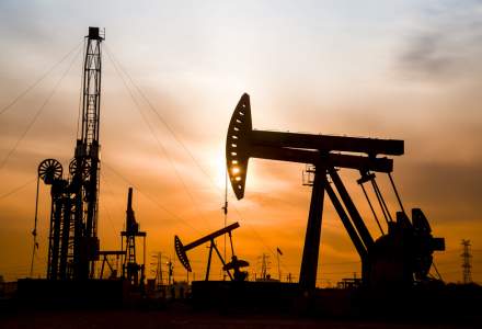 Emiratele Arabe Unite ar putea ieși din OPEC, din cauza disputei cu saudiții. Prețul petrolului a scăzut imediat