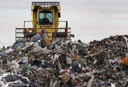 Romania incearca sa taxeze gunoiul aruncat la groapa: cine va plati?
