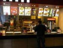 REPORTAJ In bucataria KFC:...