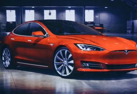 Tesla taie din nou preţurile la automobilele sale pentru a stimula cererea