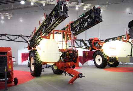 O companie italiană cu tradiție în producția și vânzarea de echipamente agricole mizează pe un robot care tratează podgoriile cu raze UV