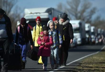 Guvernul a aprobat noile ajutoare bănești pentru refugiații ucraineni. Care este suma maximă pe care o vor primi