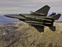 Experți: Avioanele F-16, cele...