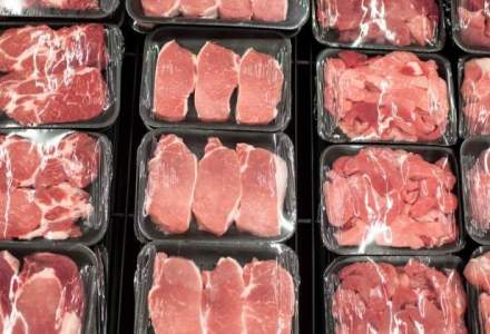 Peste sapte tone de carne, 1.733 de oua si tone de alte produse expirate, confiscate de DSVSA