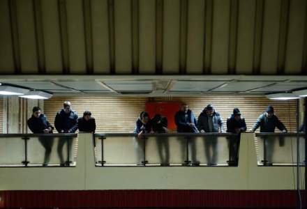 Circulatia oprita pe magistrala de metrou Berceni-Pipera din cauza unor degajari de fum pe tunel