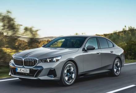 Noului BMW Seria 5 nu îi este frică să se uite în ochii tăi: Mașina schimbă banda după privirea șoferului