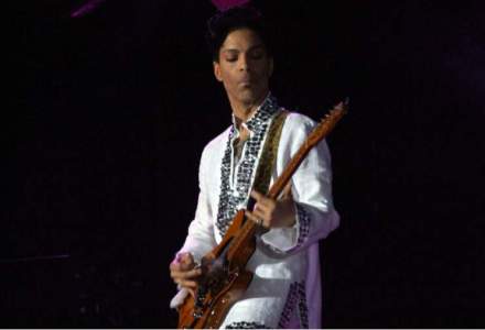 Prince a murit: legenda muzicii rock si R&B a decedat in conditii inca neelucidate
