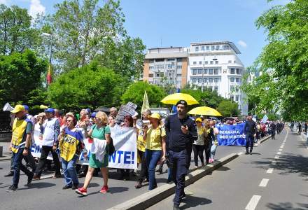 A șaptea zi de grevă generală în învățământ: Klaus Iohannis girează un acord cu profesorii