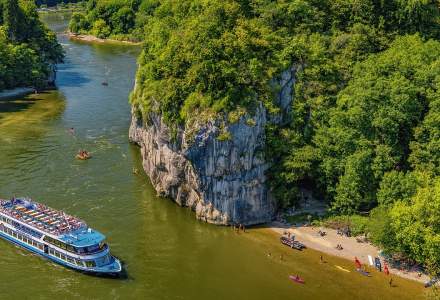 O nouă atracție turistică pe Dunăre: o călătorie cu barca electrică de la Călărași la Silistra