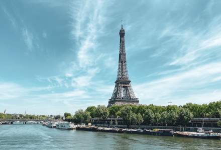 Parisul deschide Sena pentru înot public începând cu 2025. Se investesc 1,4 mld. euro pentru curățarea apei