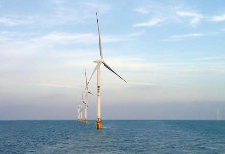 China instalează cea mai mare turbină eoliană offshore din lume. Rotorul are un diametru de un sfert de kilometru
