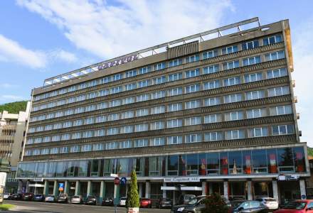 Lanțul hotelier Mercur se extinde în România. Accor și ARO Palace Brașov au bătut palma pentru redeschiderea hotelului Capitol
