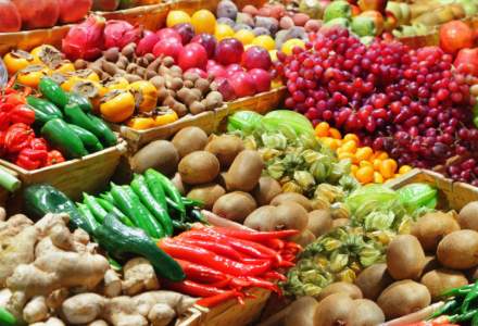 Trendul ieftinirilor la alimente dat de Guvern ajunge și în online. Sezamo reduce prețurile la fructe și legume de sezon produse local