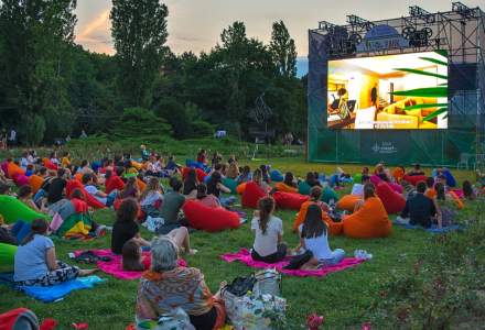 Orange Pop-Up Cinema, filme în aer liber pentru cei cărora nu le este teamă de țânțari