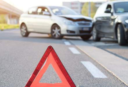 Statistică: Reparațiile după un accident auto sunt chiar și cu 28% mai scumpe în România decât în unele țări vecine