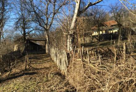 Reportaj in satele romanesti: cum sunt distruse, sistematic, secole de istorie