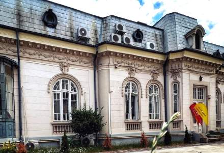 GALERIE FOTO | O nouă vilă istorică din Capitală a fost scoasă la vânzare, pentru 900.000 de euro