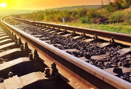 Căldura încetinește trenurile: Lista cu rutele CFR în care trenurile merg cu viteză redusă din cauza caniculei
