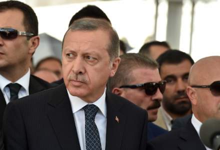 Recep Tayyip Erdogan, ofensat, si-a scurtat vizita la funeraliile lui Muhammad Ali