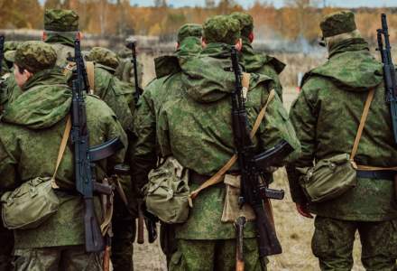 Rusia îngheață ratele la credite pentru cei care se înrolează în armată: ”Avem 230.000 de soldați”