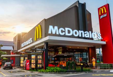 McDonald's lansează un nou concept de restaurant. Se numește CosMc's și este inspirat de un personaj extraterestru din universul companiei
