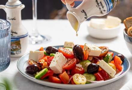 De ce dieta grecească este cea mai sănătoasă din lume. Specialiștii spun că reduce riscul unui atac de cord