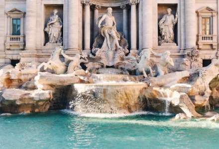 Italienii vor să limiteze numărul de turiști la Fontana di Trevi. Care este motivul