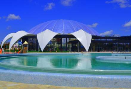 Oradea are cel mai nou complex termal cu 10 tobogane si piscina cu valuri, renascut dintr-un strand public