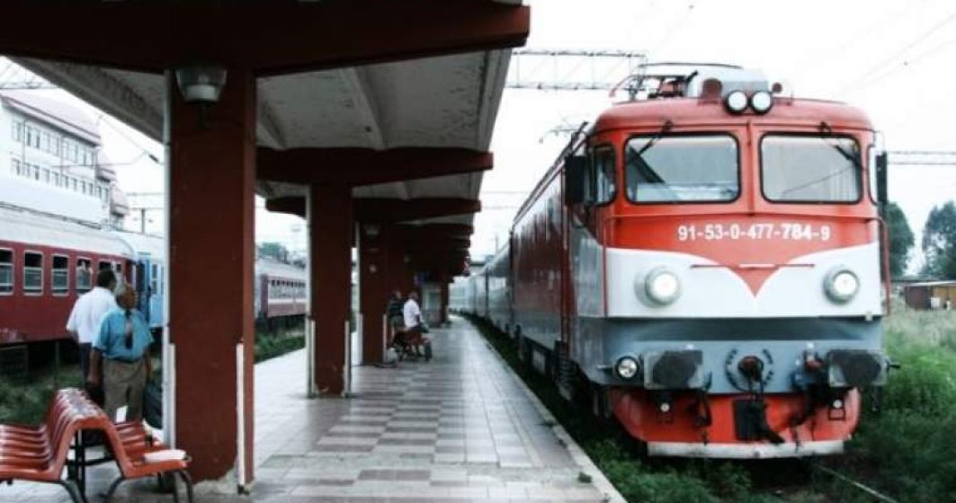 Trenurile care circula intre Bucuresti si Craiova au intarzieri, dupa ce mai multe persoane au incercat sa fure cabluri