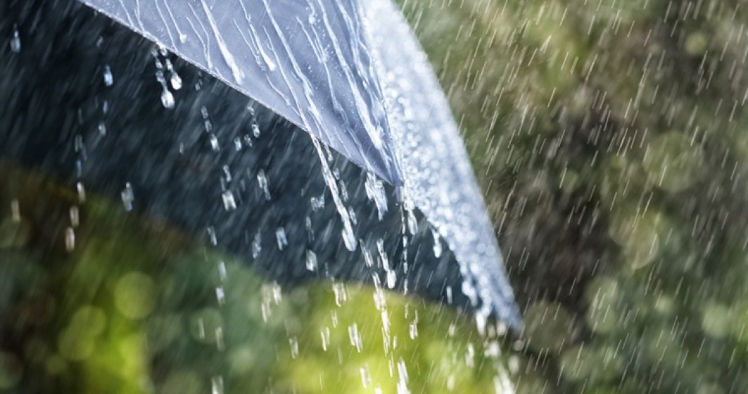 Vreme extrema in Romania: ploi si vijelii in 20 de judete si canicula in sudul tarii