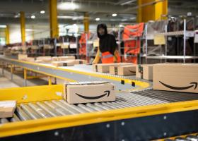 Teama de recesiune împinge Amazon să ia un împrumut de 8 miliarde de dolari...