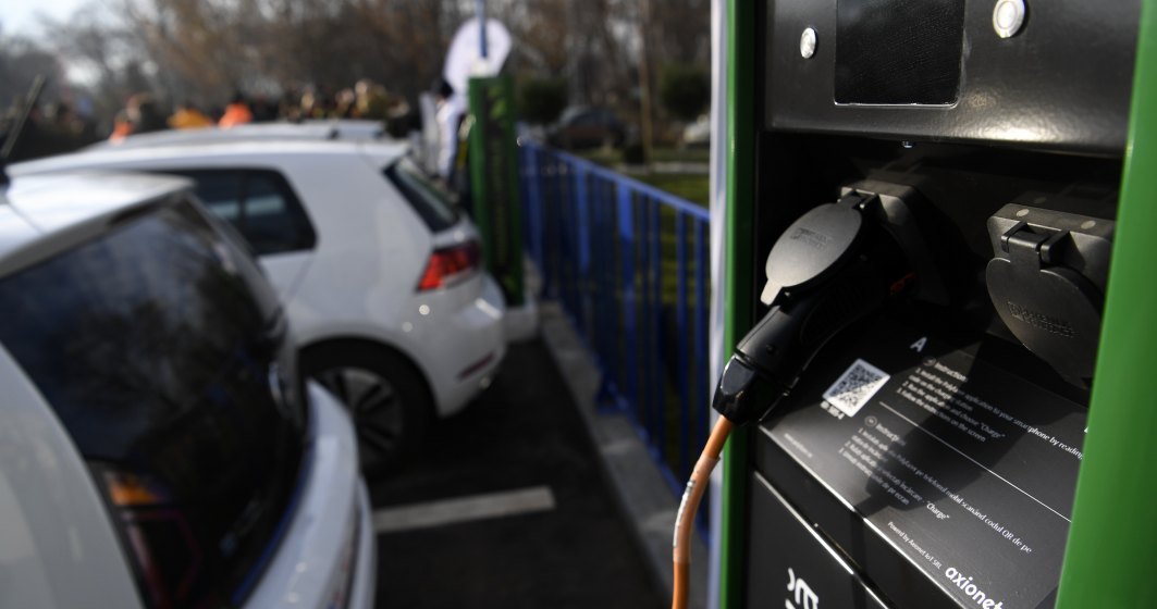 Uniunea Europeană ar trebui să instaleze de 8 ori mai multe puncte de încărcare anual până în 2030 pentru a face față cererii de mașini electrice