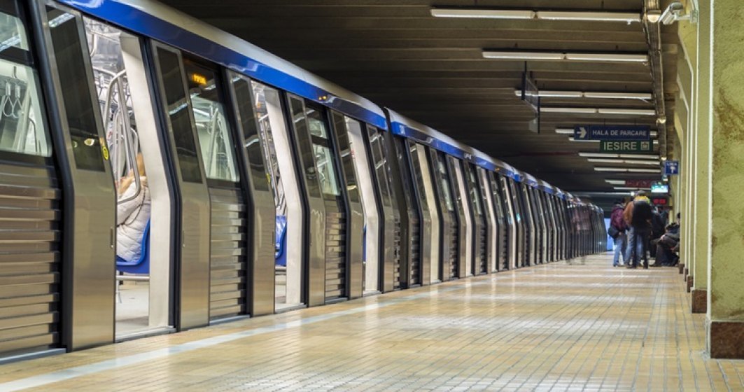 Un barbat a incercat sa se sinucida la metrou: S-a intins pe liniile de tren, dar a scapat nevatamat