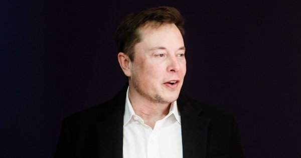 Neuralink, compania lui Elon Musk, va începe să testeze pe oameni un implant...