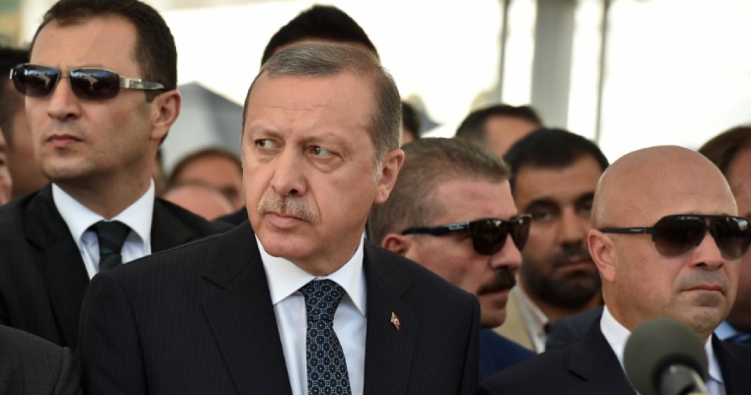 Recep Tayyip Erdogan, ofensat, si-a scurtat vizita la funeraliile lui Muhammad Ali