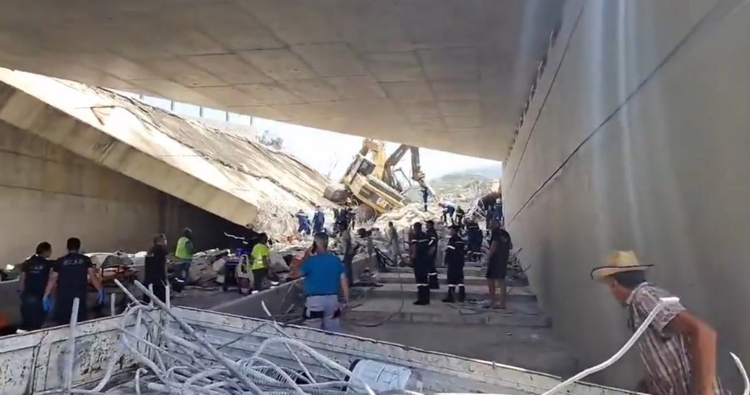 Un pod s-a prăbușit în Grecia. Există răniți prinși sub dărâmături