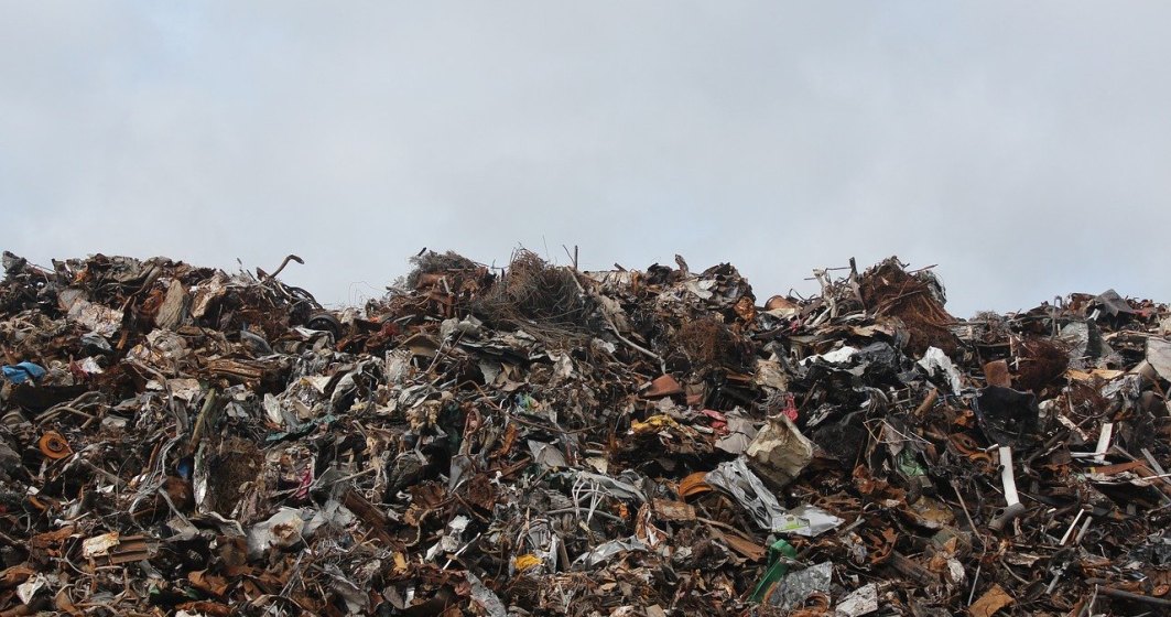România riscă să fie condamnată la Curtea Europeană de Justiţie din cauza gropilor de gunoi