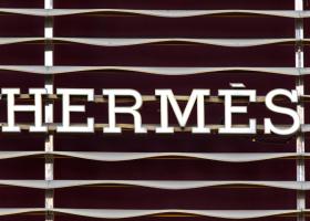 Hermes depăşeşte L'Oreal, devenind a doua cea mai valoroasă companie din Franţa