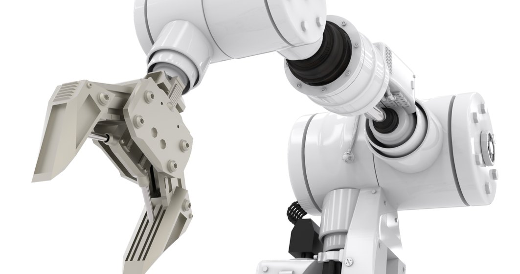 Studiu: Românii "s-ar lăsa" ajutați de un robot umanoid dacă ar avea posibilitatea
