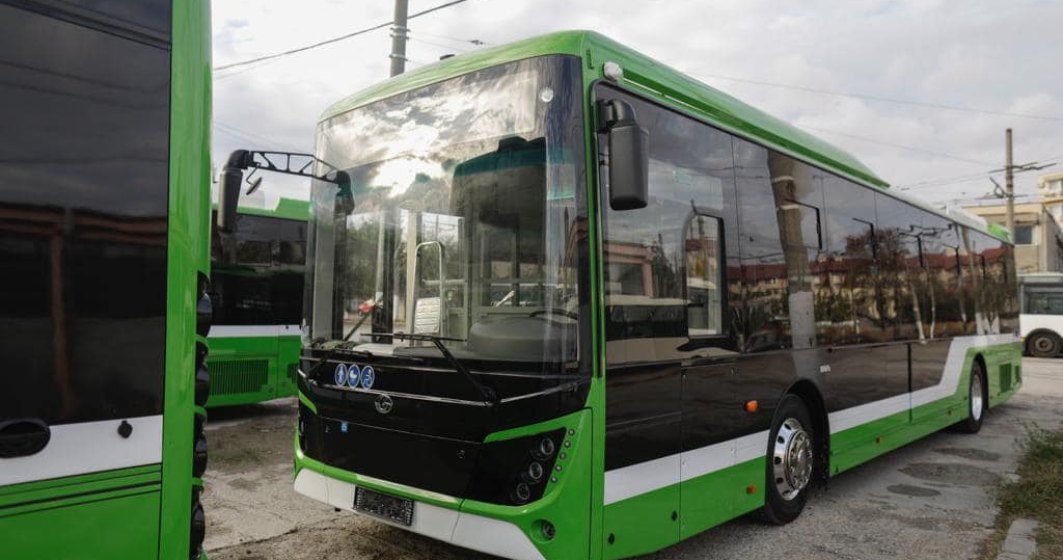 Trei depouri ce deservesc transportul public din Capitală, echipate pentru a găzdui autobuze electrice