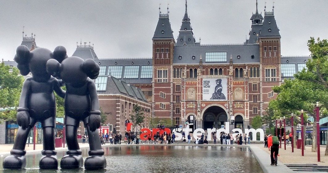 Amsterdam vrea să interzică accesul turiştilor în cafenelele unde se vinde canabis