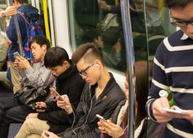 Vânzările de telefoane s-au prăbușit în China: Cel mai redus nivel din...