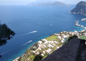 GALERIE FOTO  Capri, insula italienească unde merg vedetele în vacanță