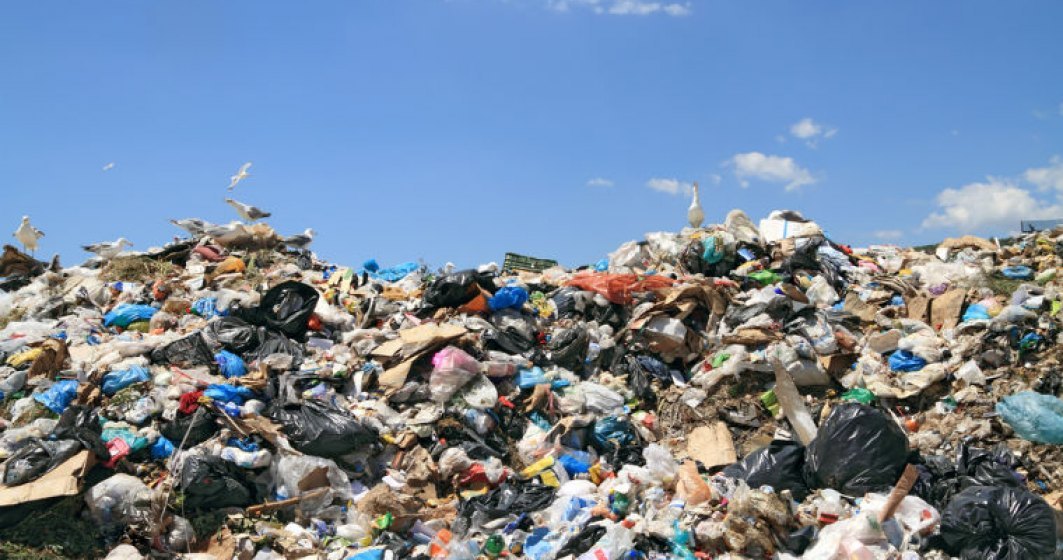 Companie americană, prinsă în România când arunca deșeuri medicale direct în groapa de gunoi. Dosarul este plimbat de 5 ani între DIICOT și Parchete