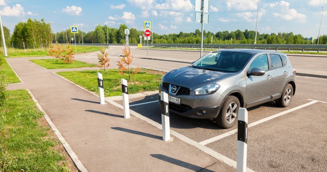 STUDIU: 1 din 3 români preferă să plătească pentru parcare atunci când merge la cumpărături