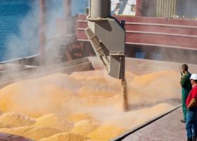 Polonia a ajuns la un acord cu Ucraina pentru reluarea tranzitului cerealelor...