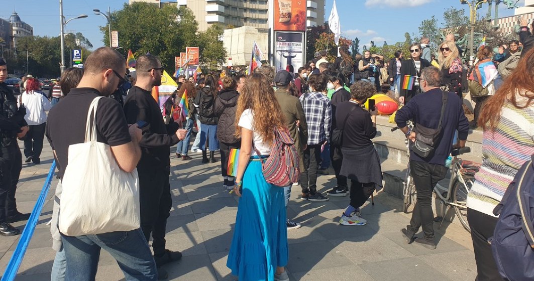 FOTO: Protest de susținere a comunității LGBTQ în București