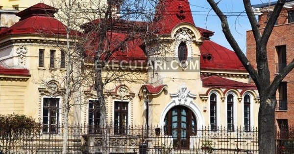 Vila Dinu Lipatti, construita in 1902, poate fi cumparata cu mai putin de 2...