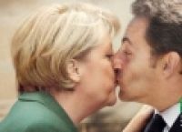 Poza 1 pentru galeria foto Obama se saruta cu Chavez, iar Merkel cu Sarkozy. De ce?